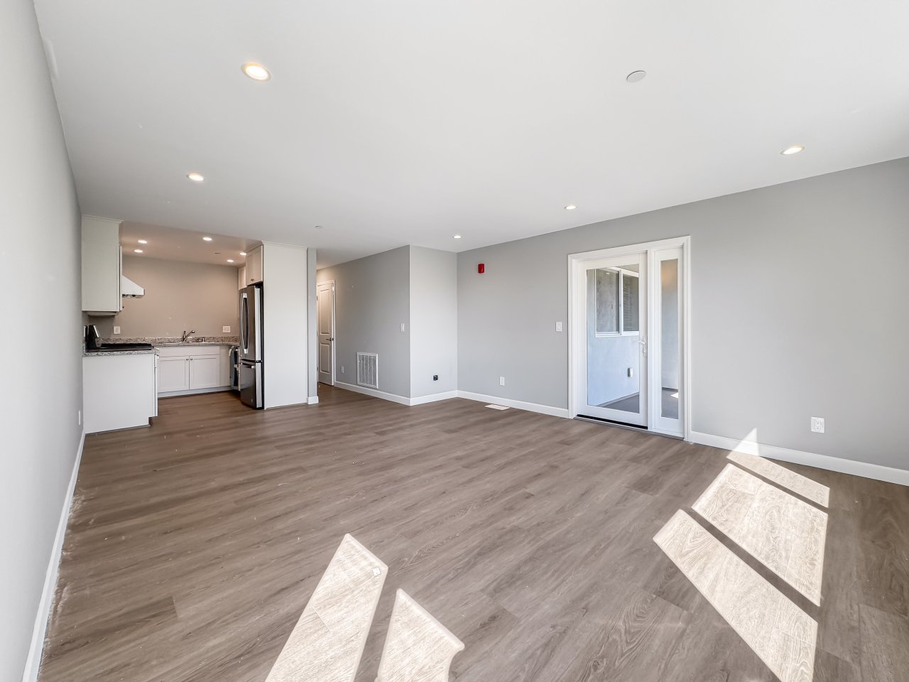 4124 Lyon Avenue Image 5