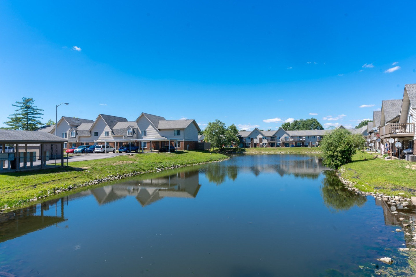 Lake Camelot Image 18