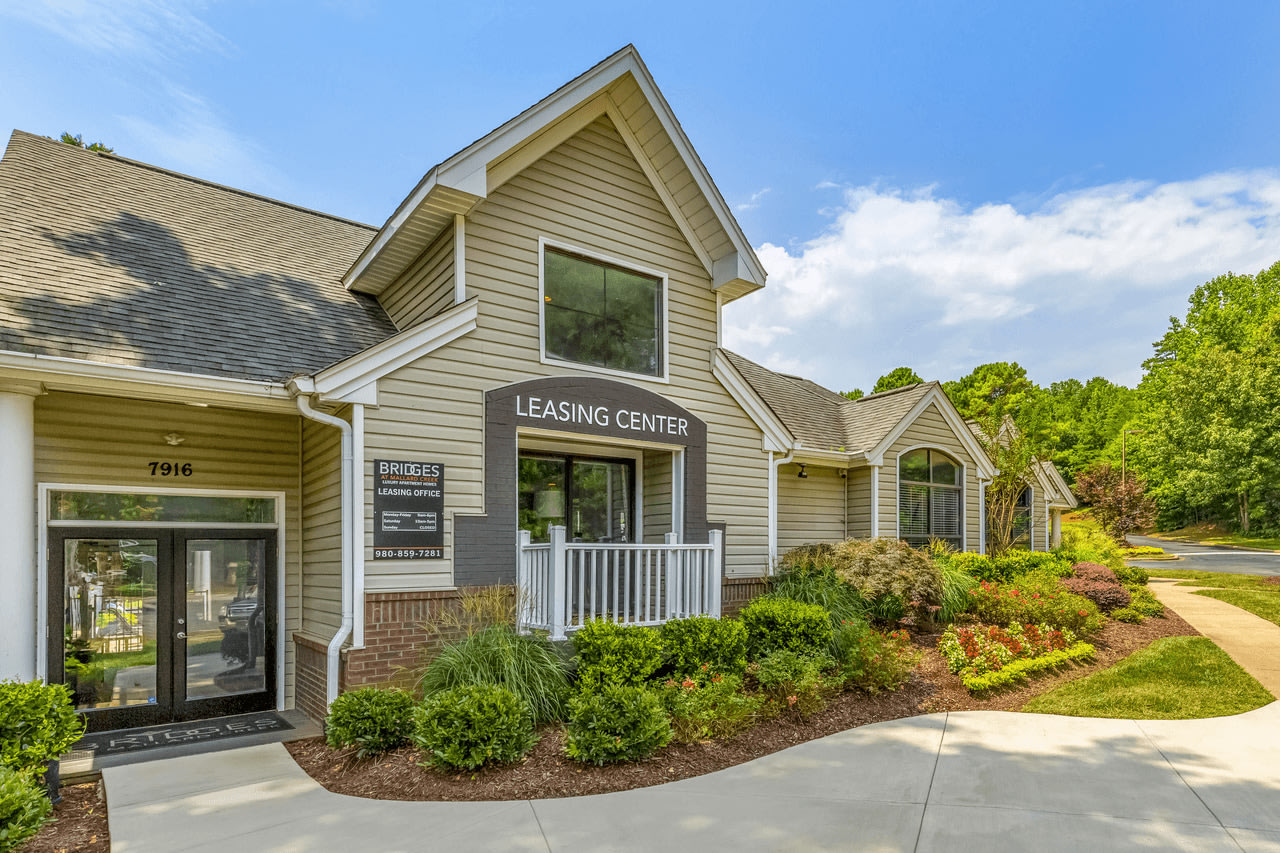 Affordable Housing -  Bridges at Mallard Creek Apartment Homes Image 37