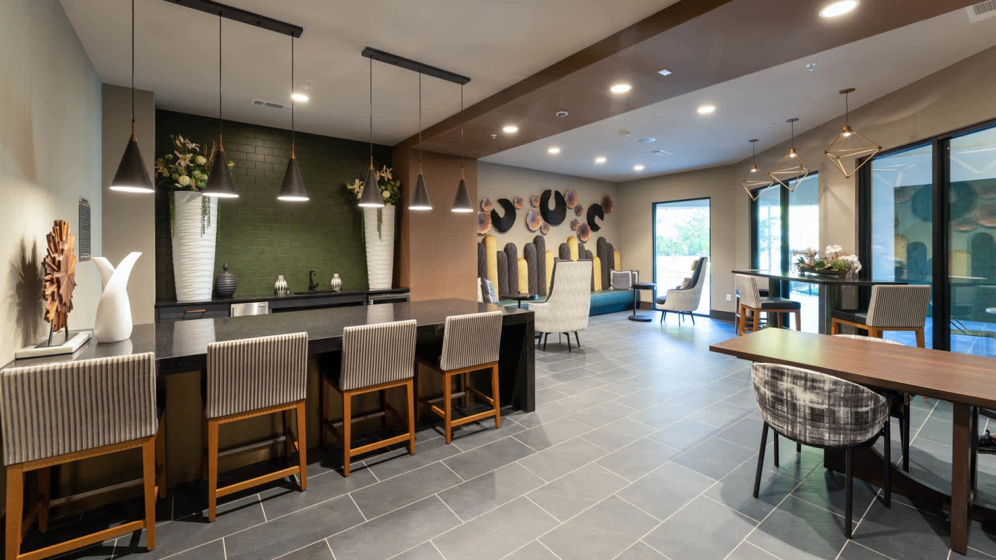 Olivian at the Realm Apartments Image 44