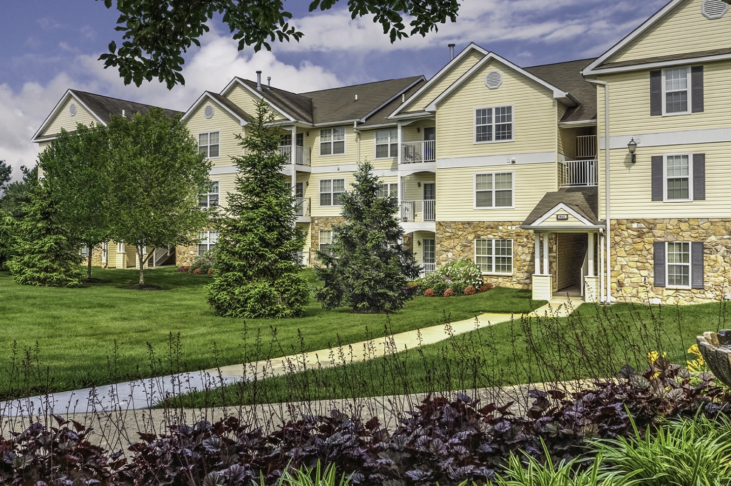 School Bell Apartments Image 14