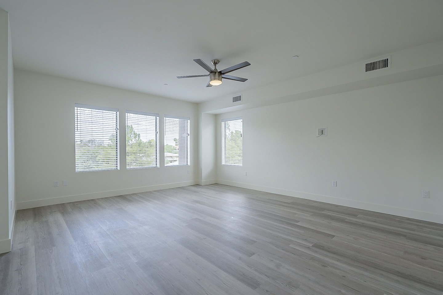 Roosevelt Luxury Townhomes Image 10