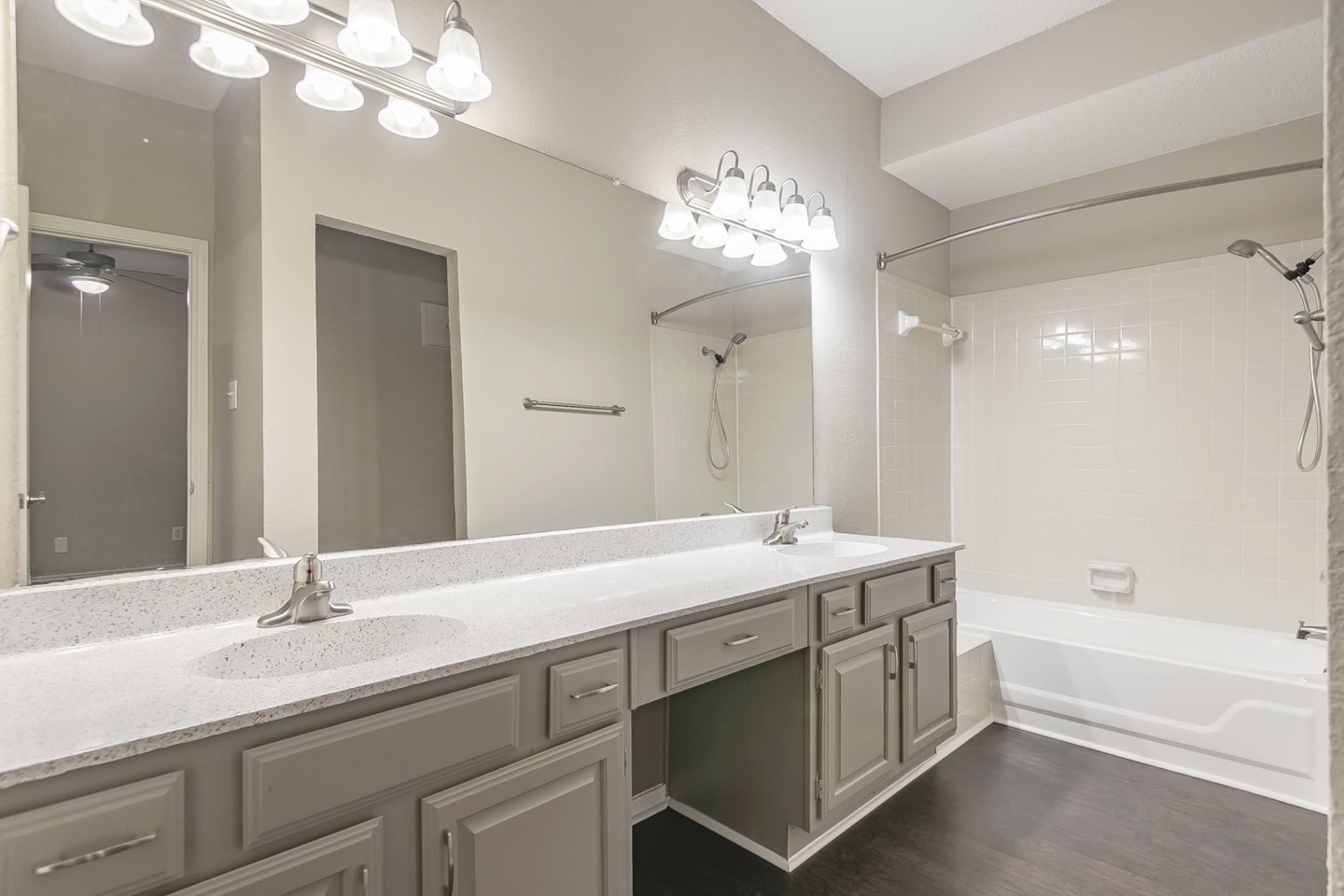 Broadmoor Villa Image 28