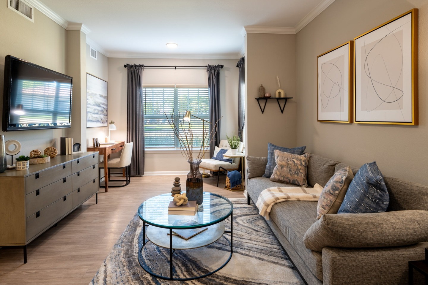 The Pointe at Vista Ridge Apartments Image 1