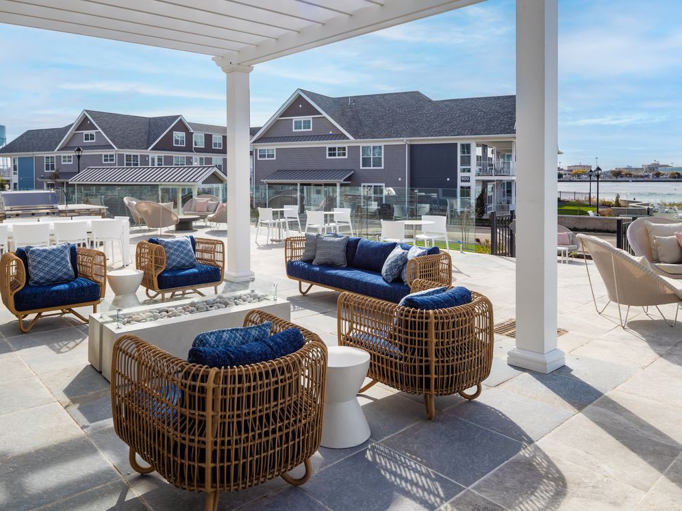 Avalon Harbor Isle Image 43