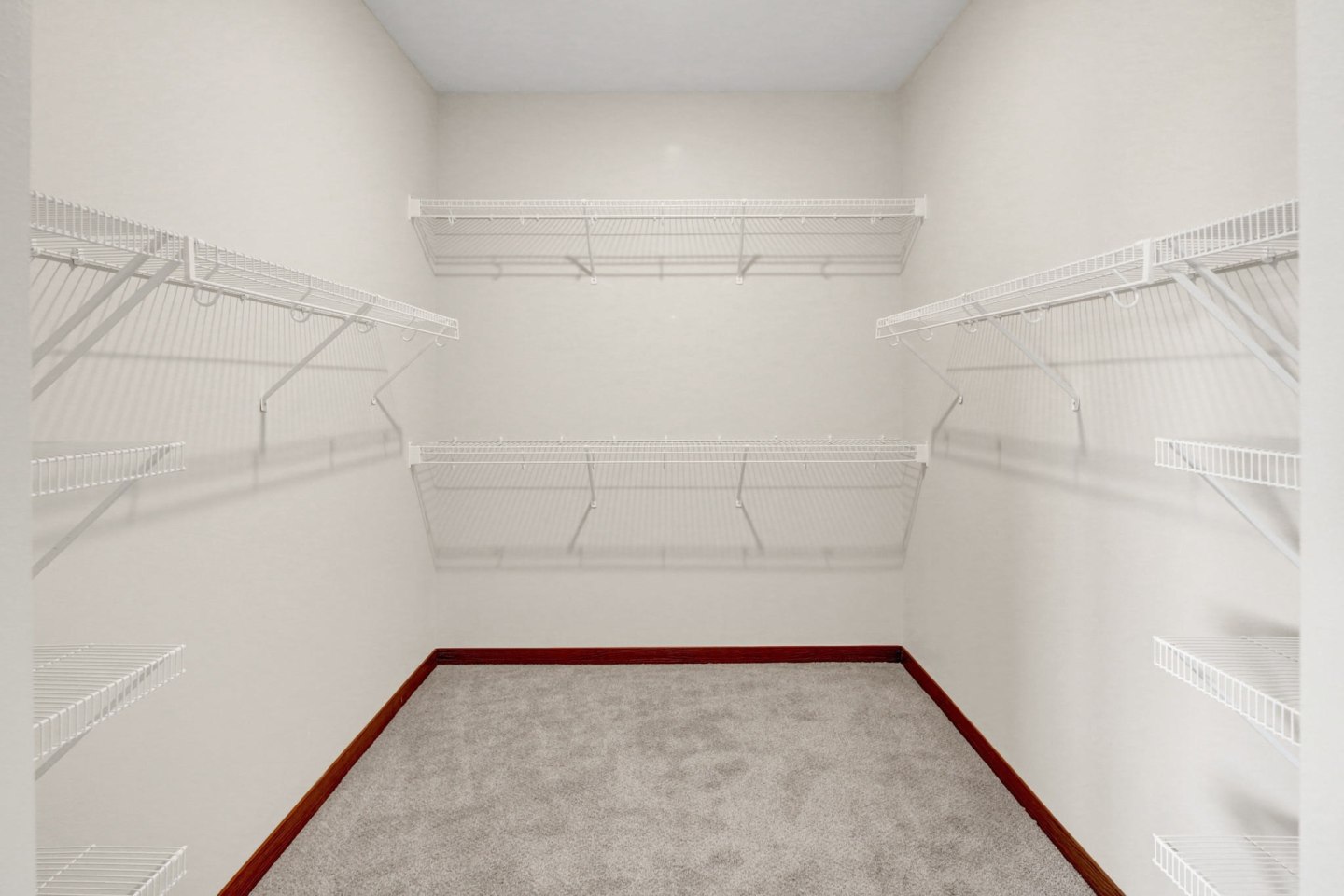 Urbana Court Apartments Image 17
