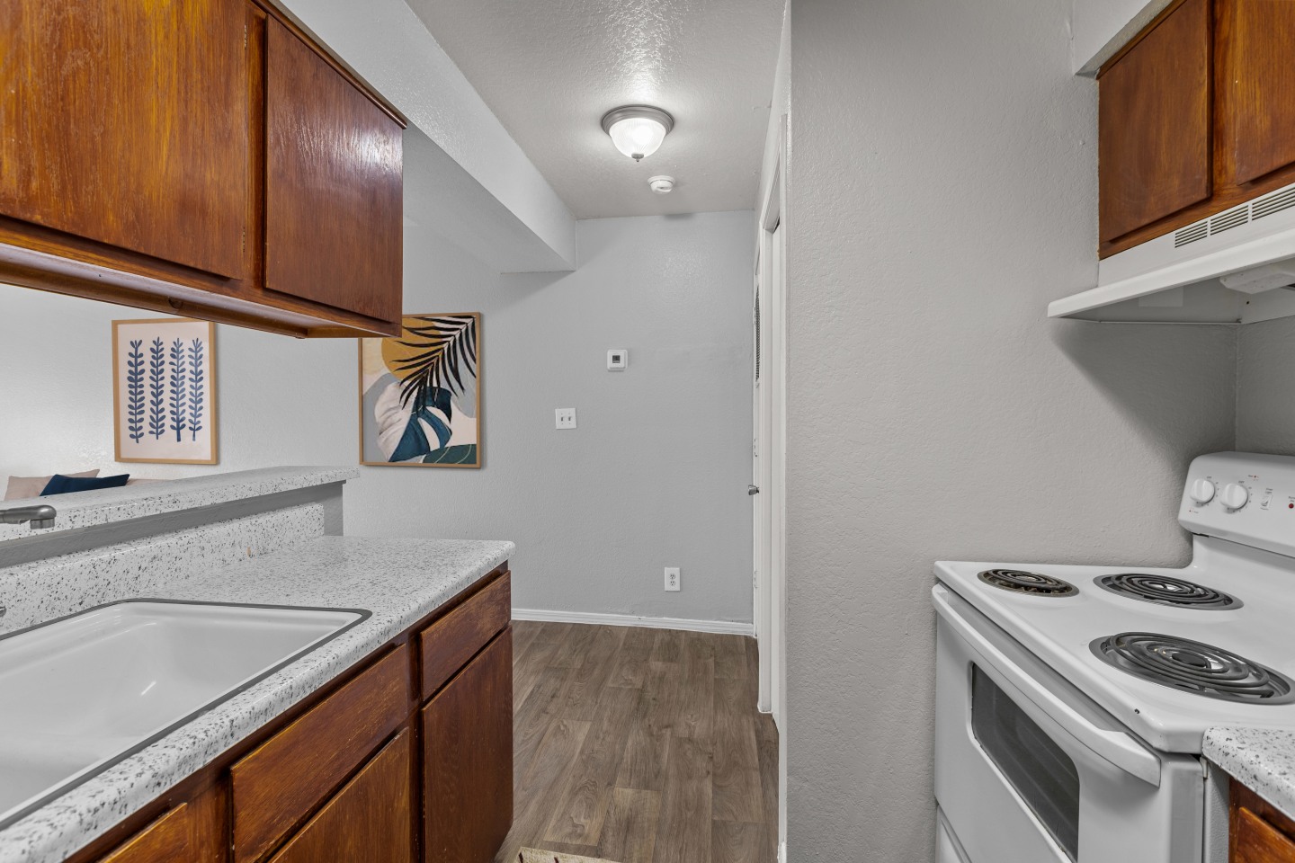 Silver Springs Apartments Image 12