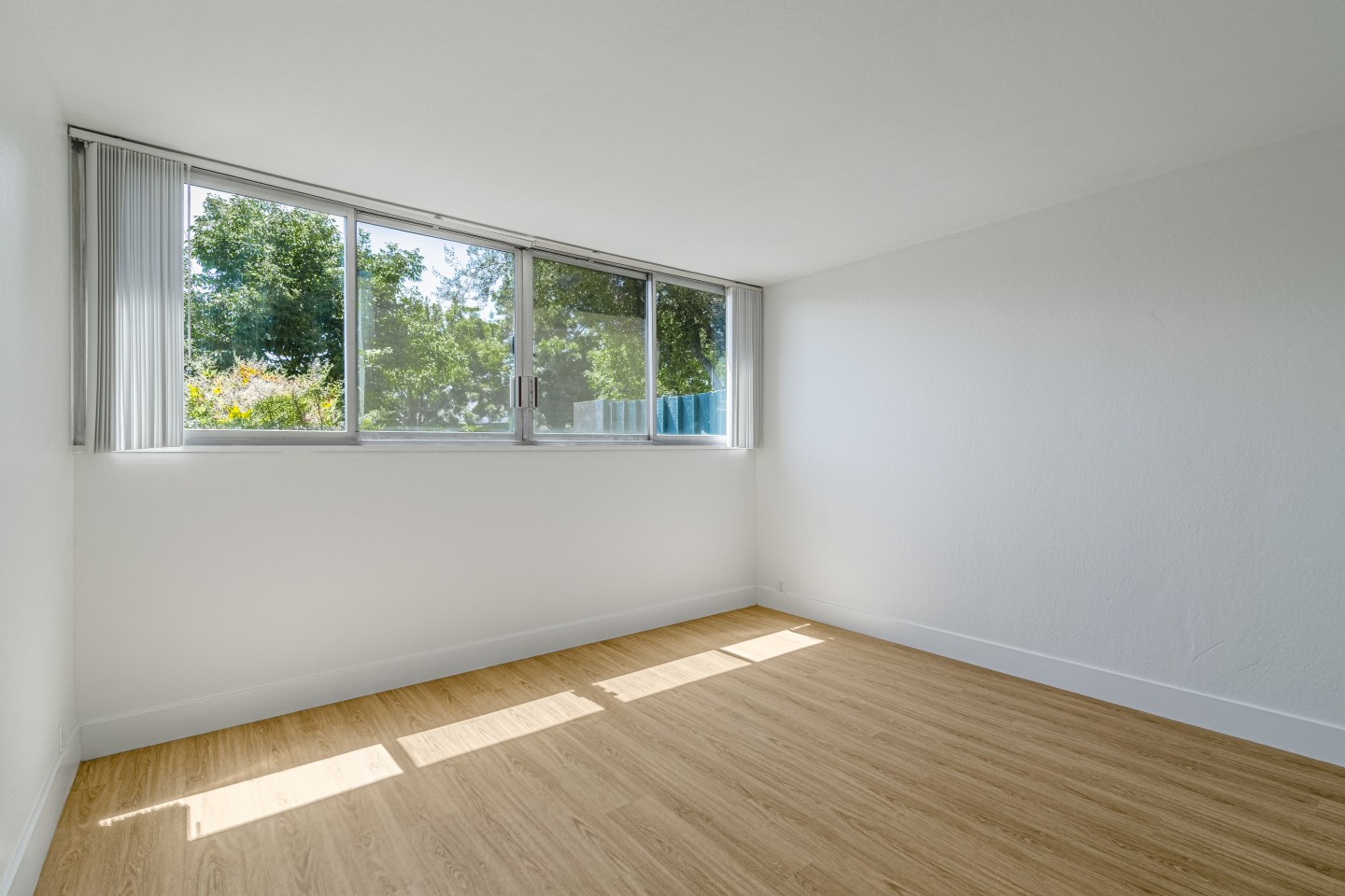 Avenue Two Image 82