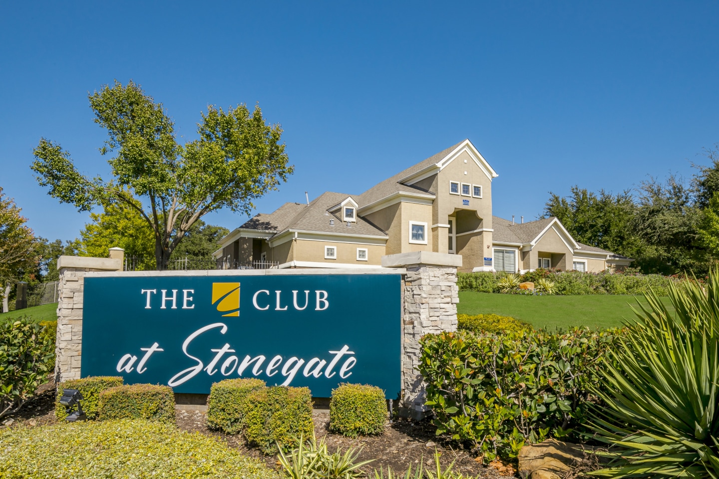 The Club at Stonegate Image 2