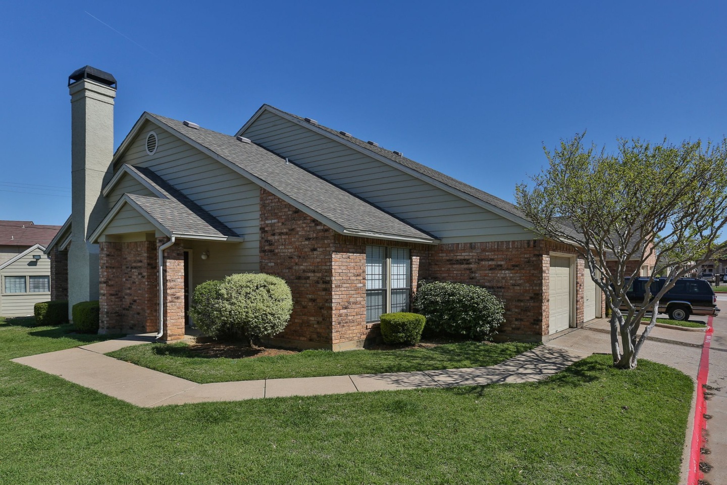 Arlington Hills Image 6
