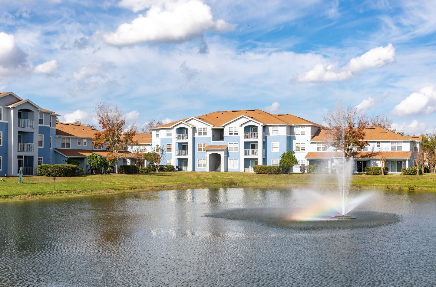 Villages at Lake Pointe Apartments and Townhomes Image 2