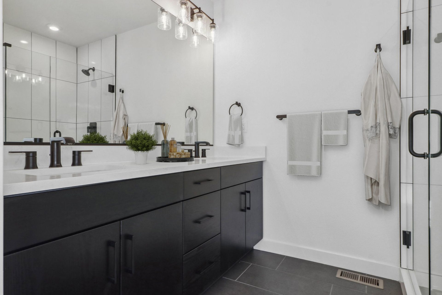 The Emerson at Olde Town Townhomes Image 11