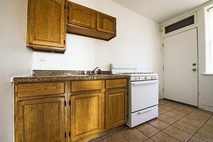 5236 W Harrison Image 4