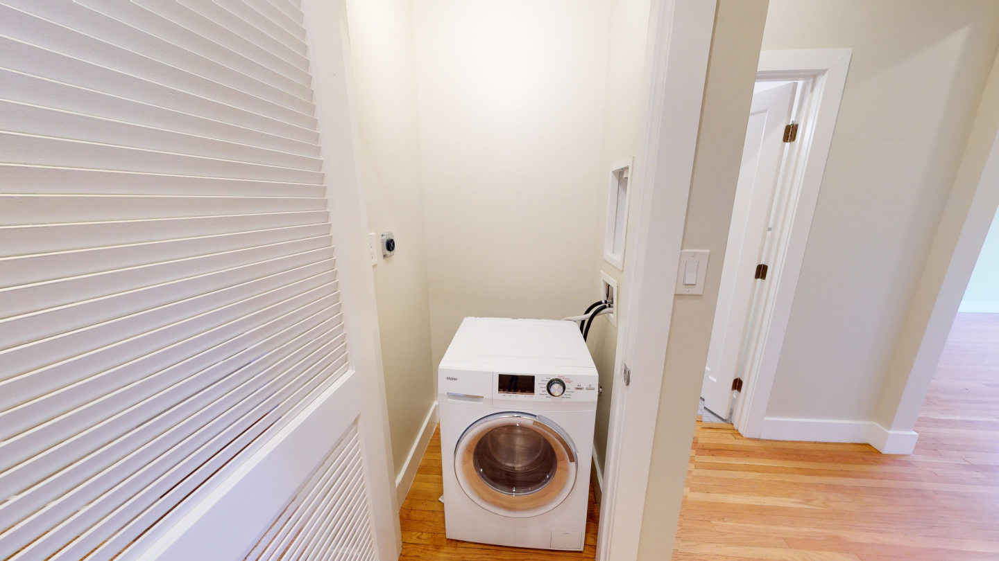 2656 Van Ness Avenue Image 9