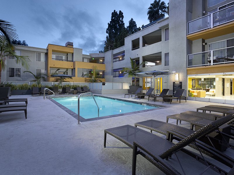 The Crescent at West Hollywood Image 23
