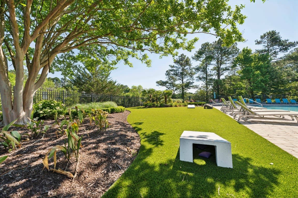 Courtyards at Chanticleer Image 12