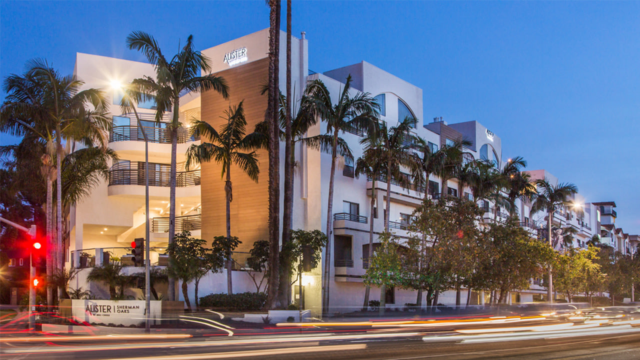 Alister Sherman Oaks Image 11