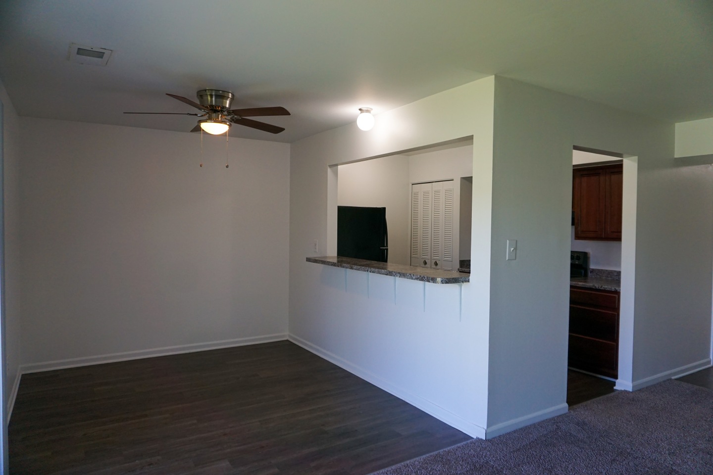 Woodcrest Apartments Image 13