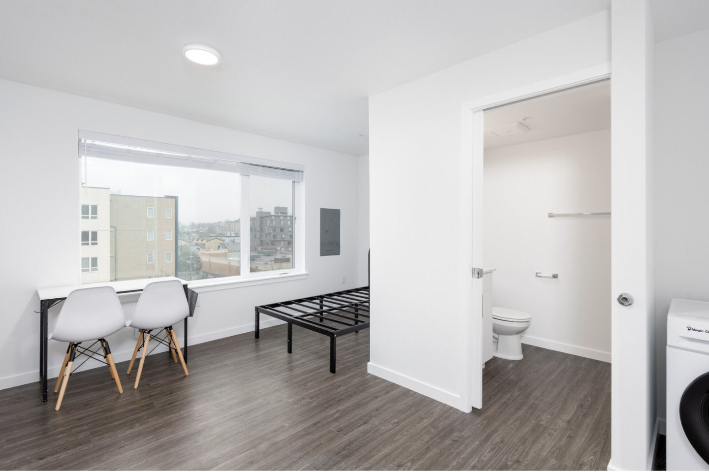 Montclair Apartments - Student Housing Image 11