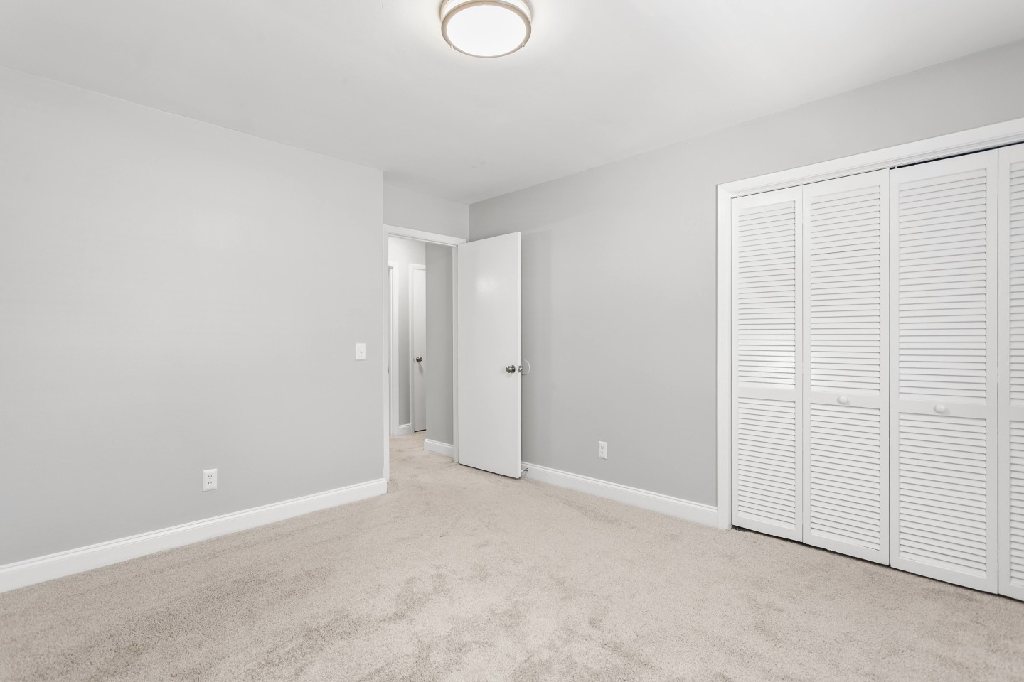 Meadowview Apartments and Townhomes Image 25