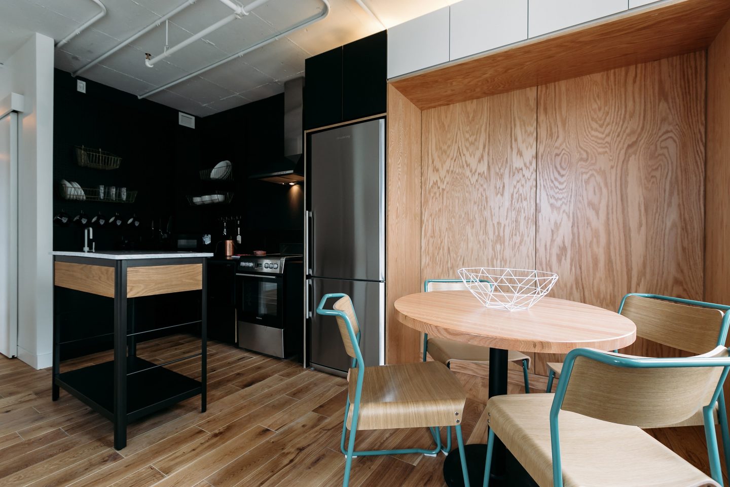 2221 S Clark - Student Housing Image 1