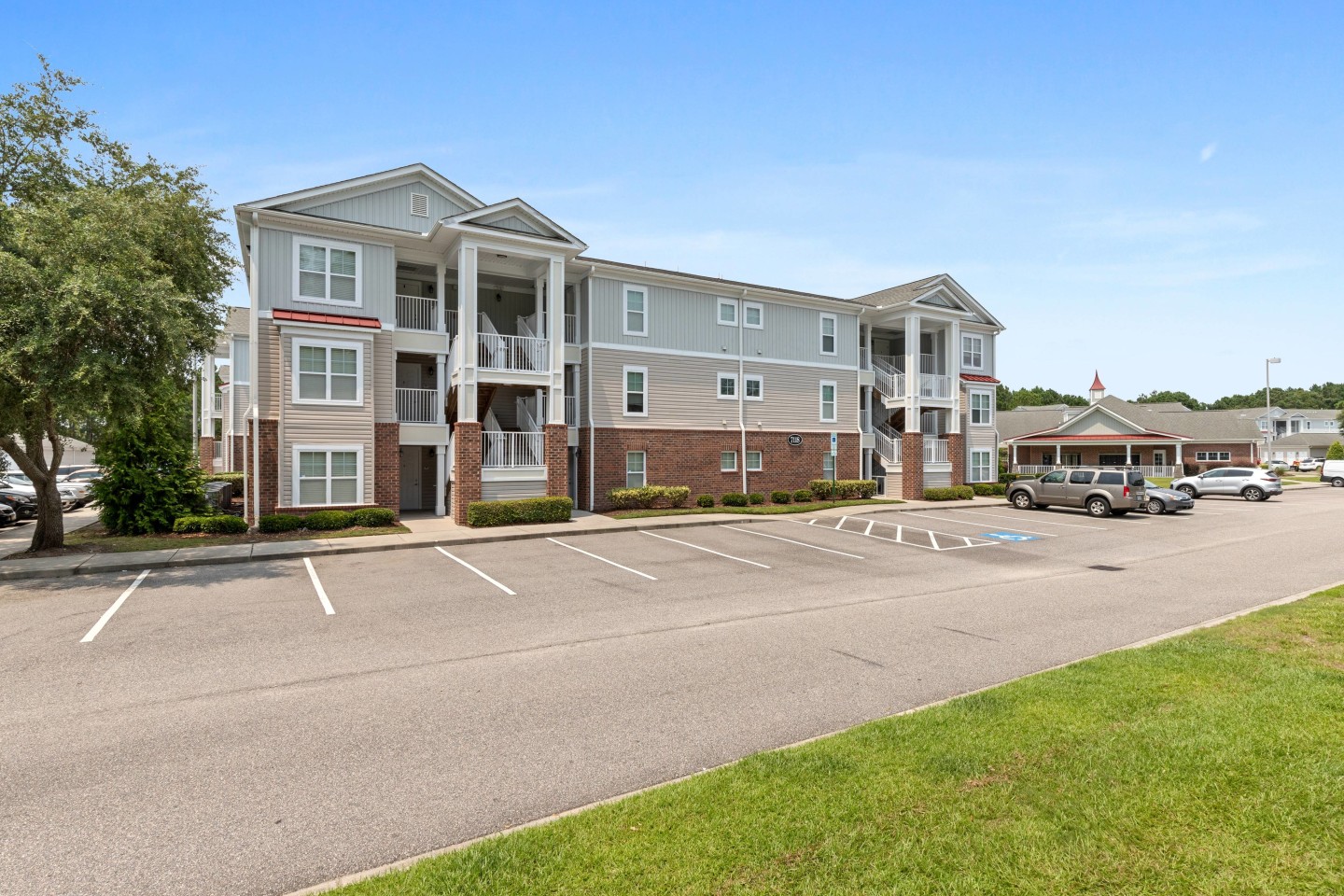 Tides at Calabash Apartments Image 23