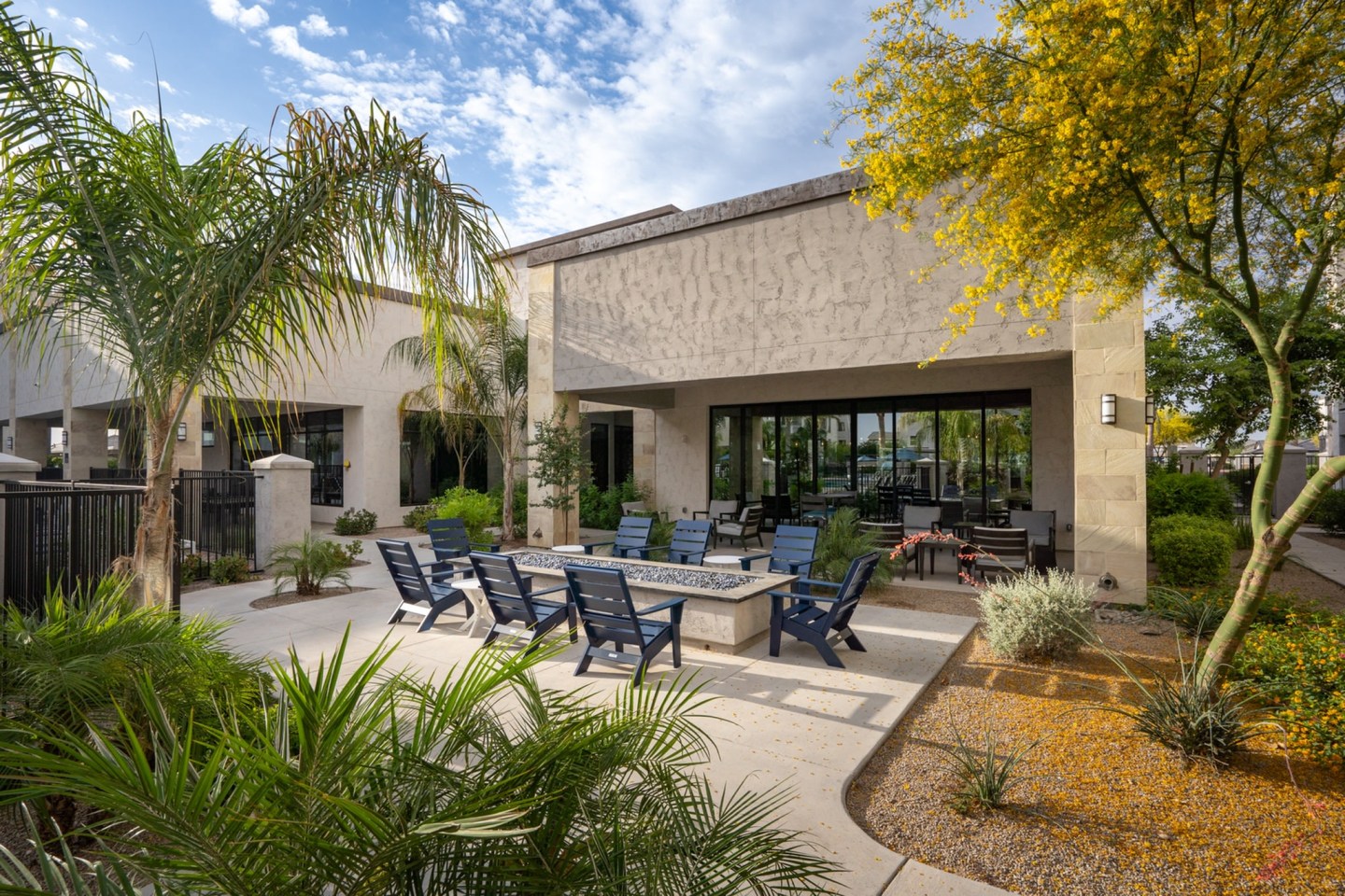 Acero Estrella Commons Image 19