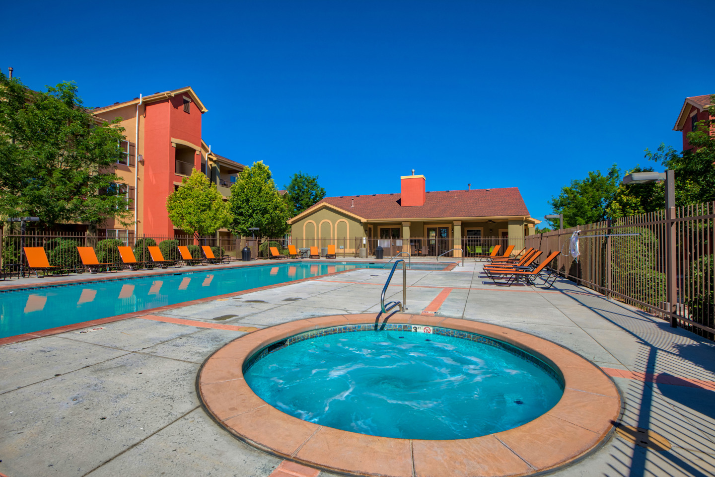 Villas at Park West I Image 4