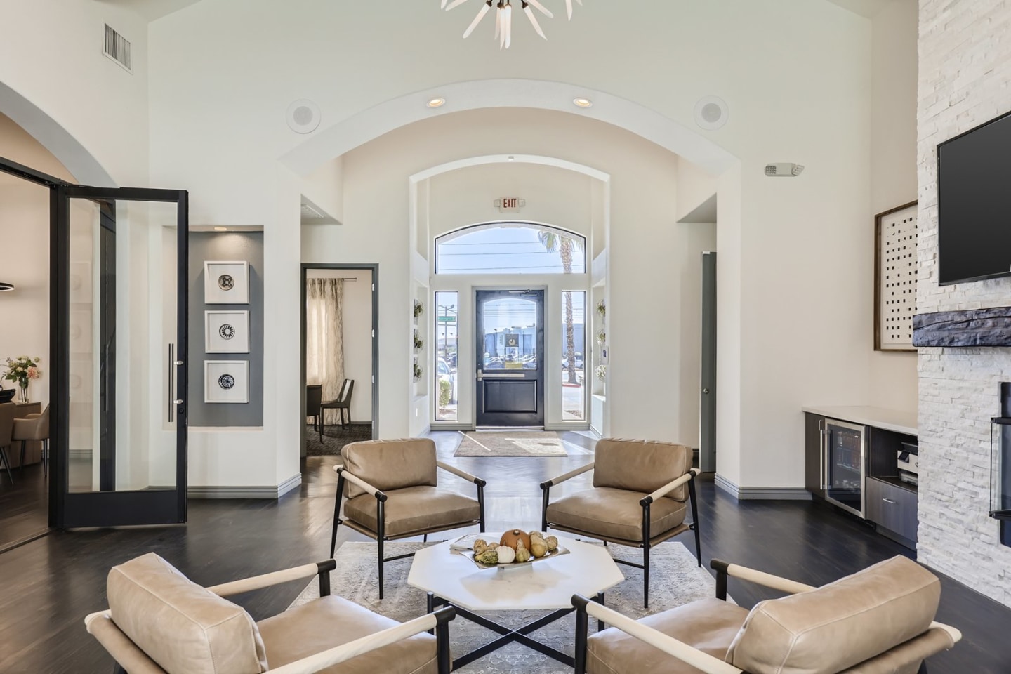 Mandarina Luxury Apartment Homes Image 77