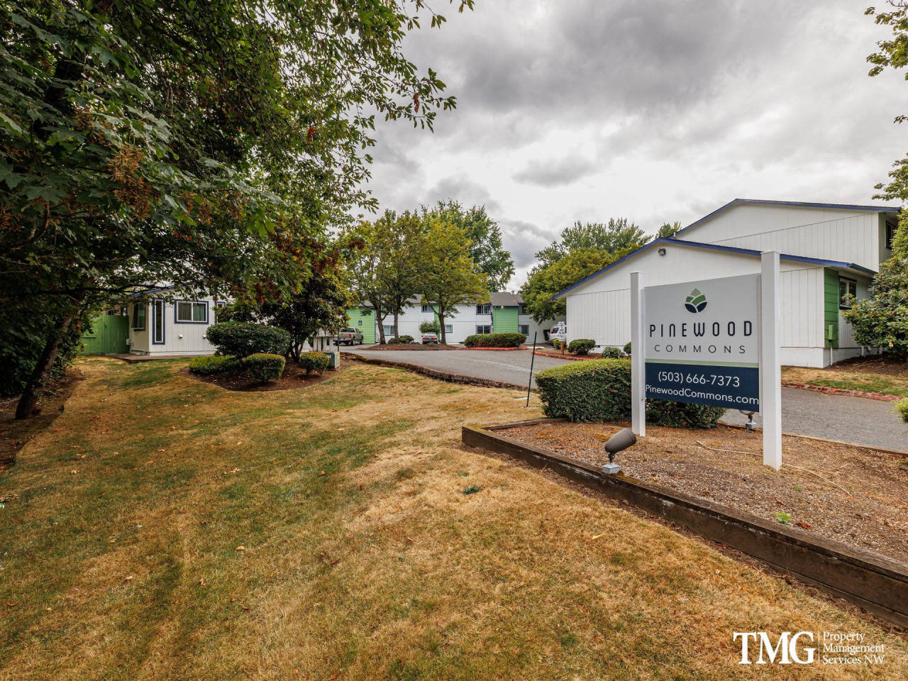 Pinewood Commons Apartments Image 24
