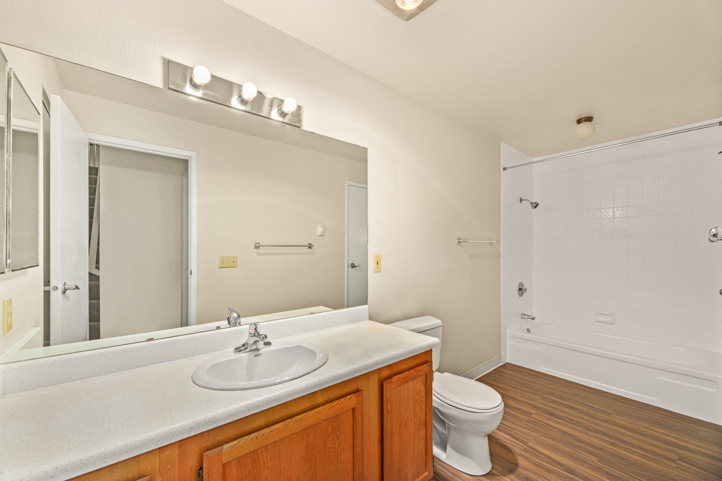 Starboard Apartments Image 68