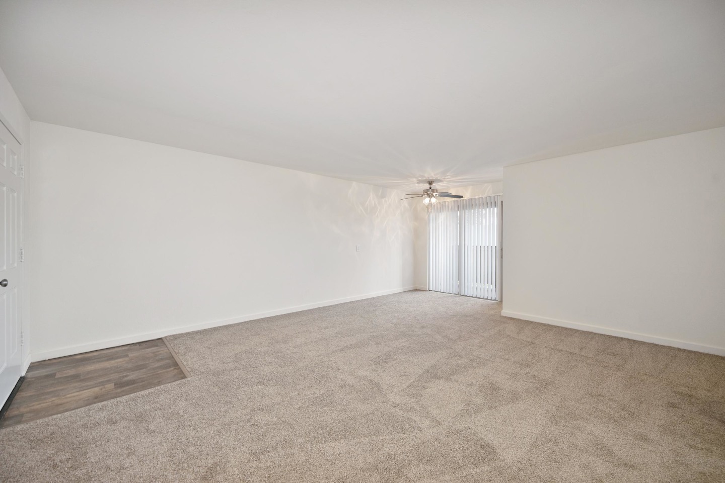 Elan Sea Lofts Image 22