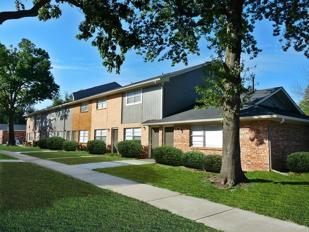 Salem West Image 3