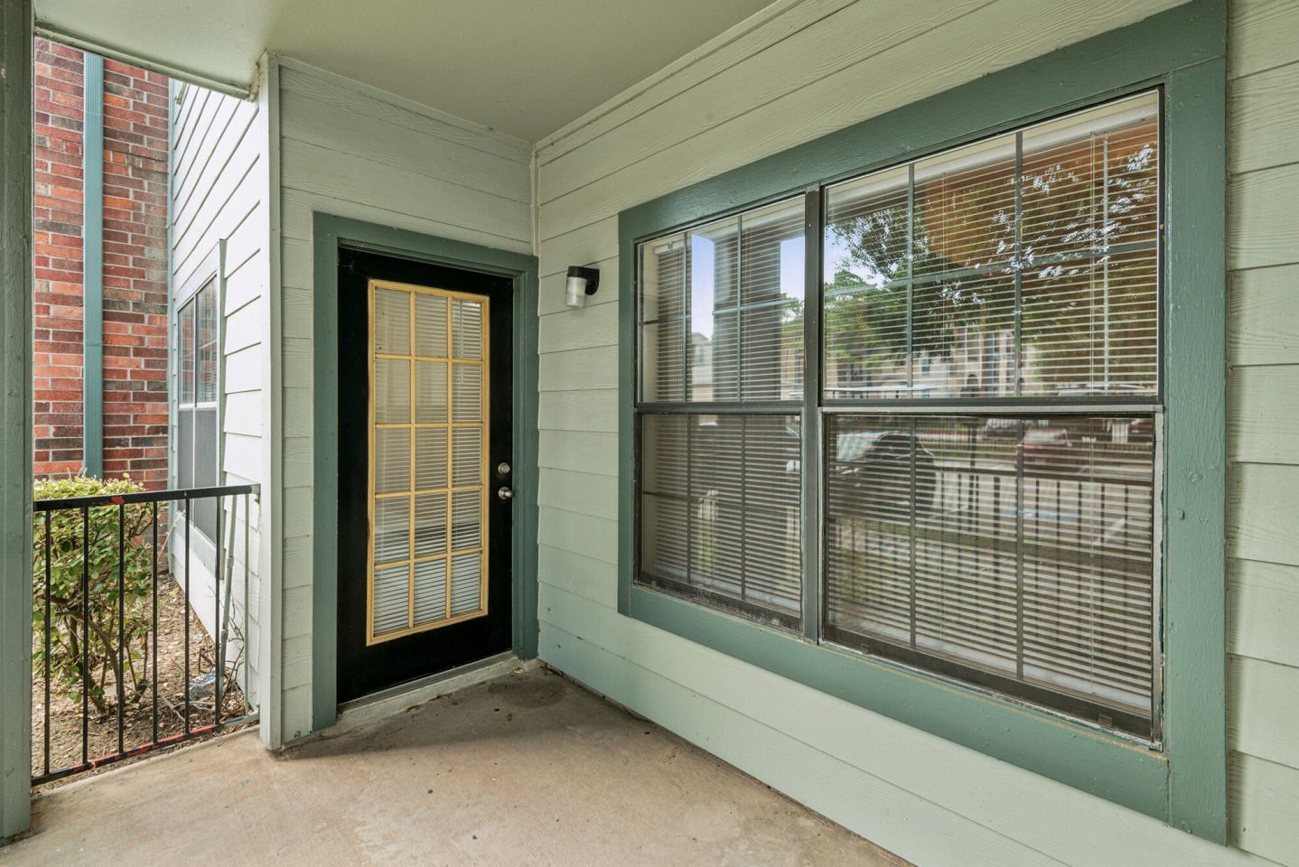 Lakeshore Villas Image 14