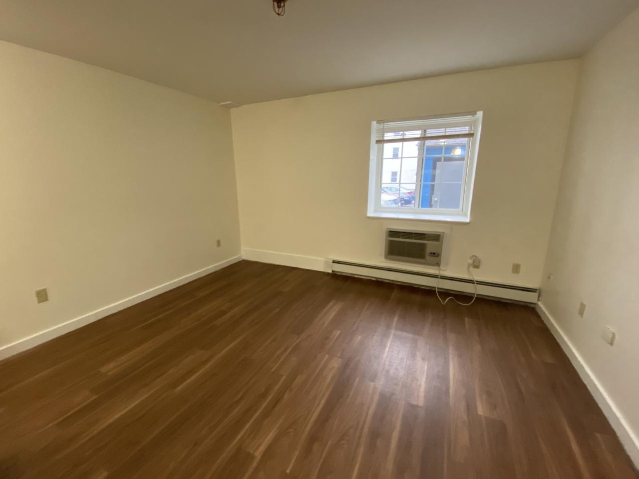 261 Pine Street Image 10