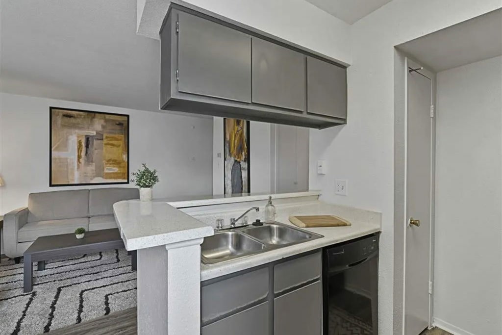 Toro Place Image 27