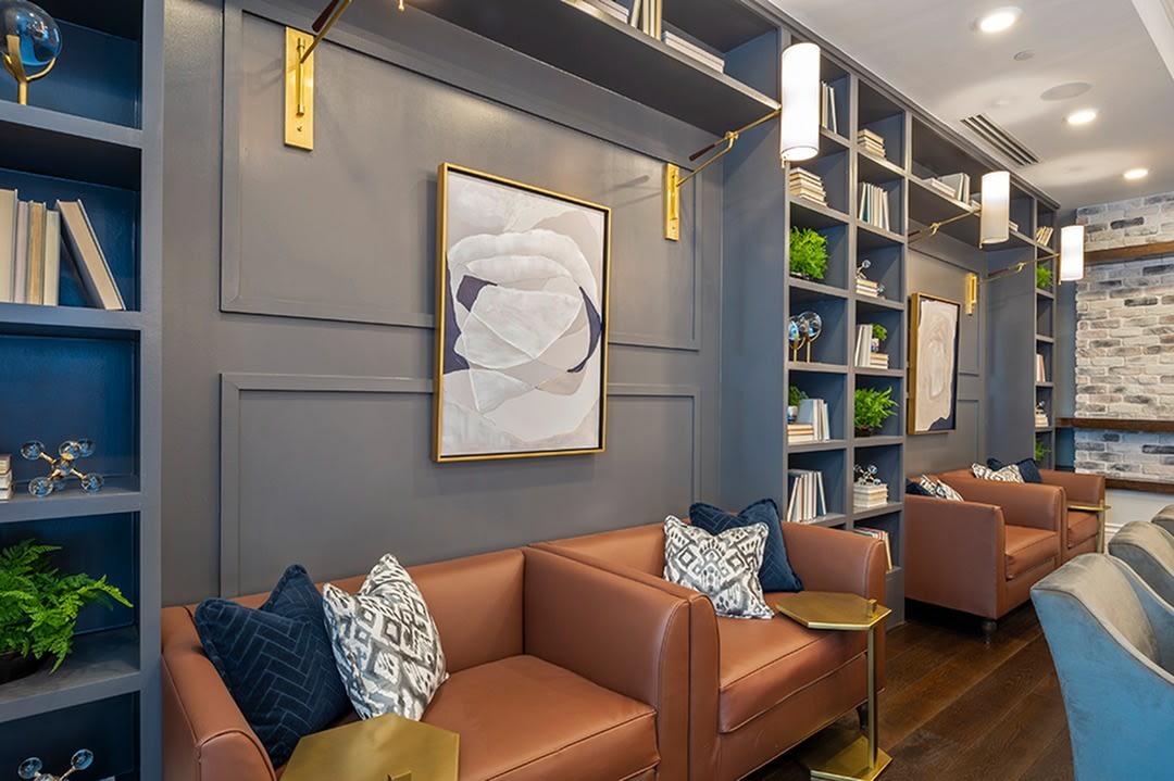 Pearl Rosemont Image 18
