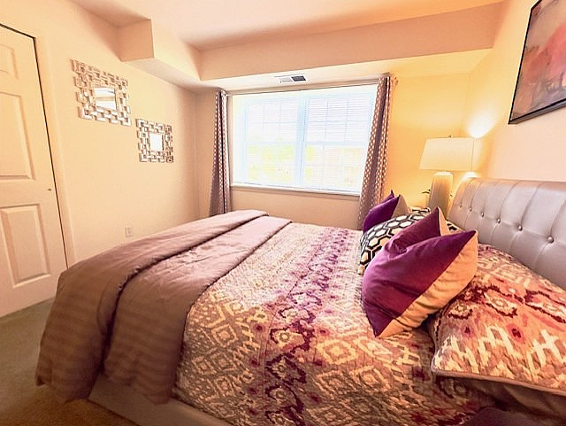 Oakridge Manor Image 19