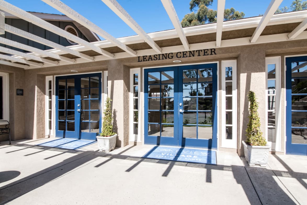 Lakeview Village Image 12