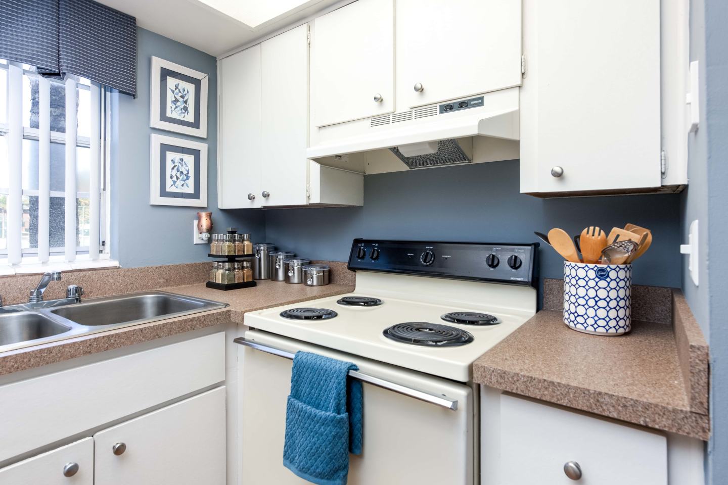 Ascott Place Apartments Image 3