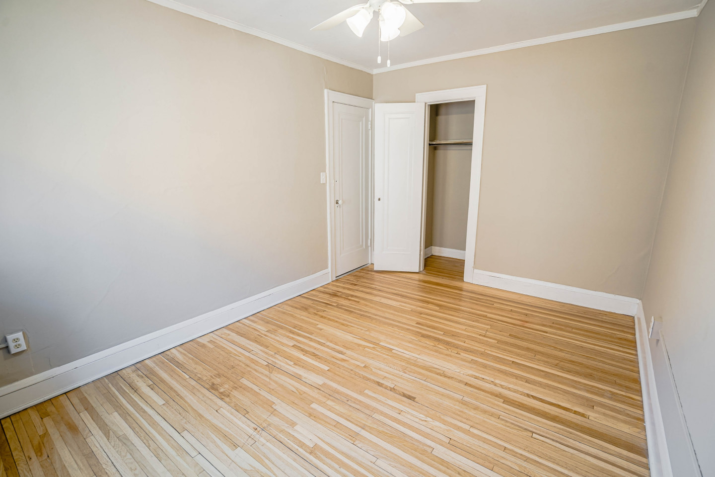 935 Goodrich Ave Image 14