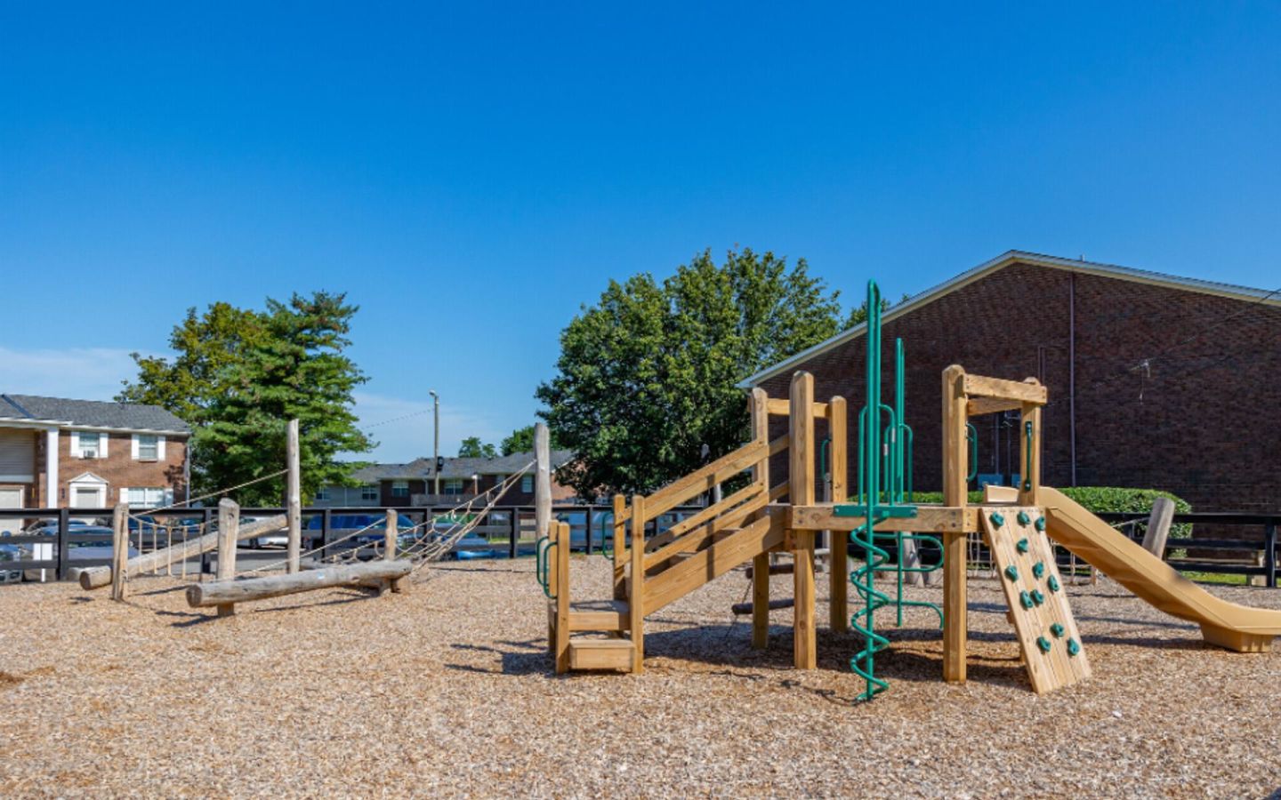 Brentwood Hills Luxury Townhouses Image 4