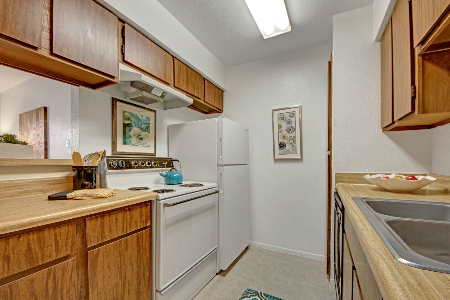 NORTHRIDGE COURT APARTMENT HOMES Image 1