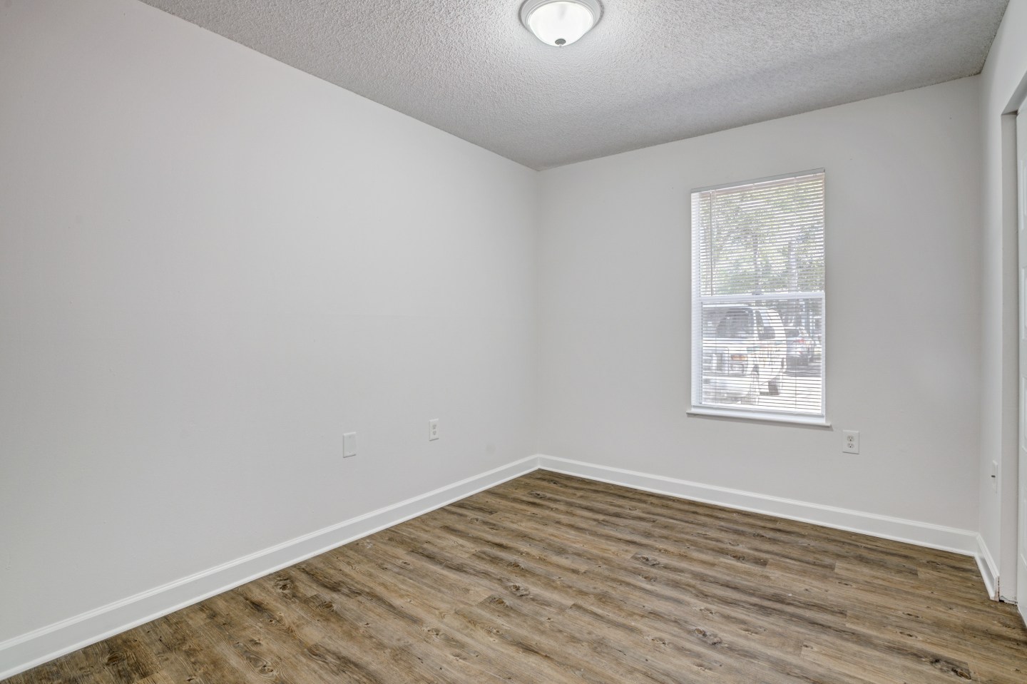 Chelsea Apartments Image 7