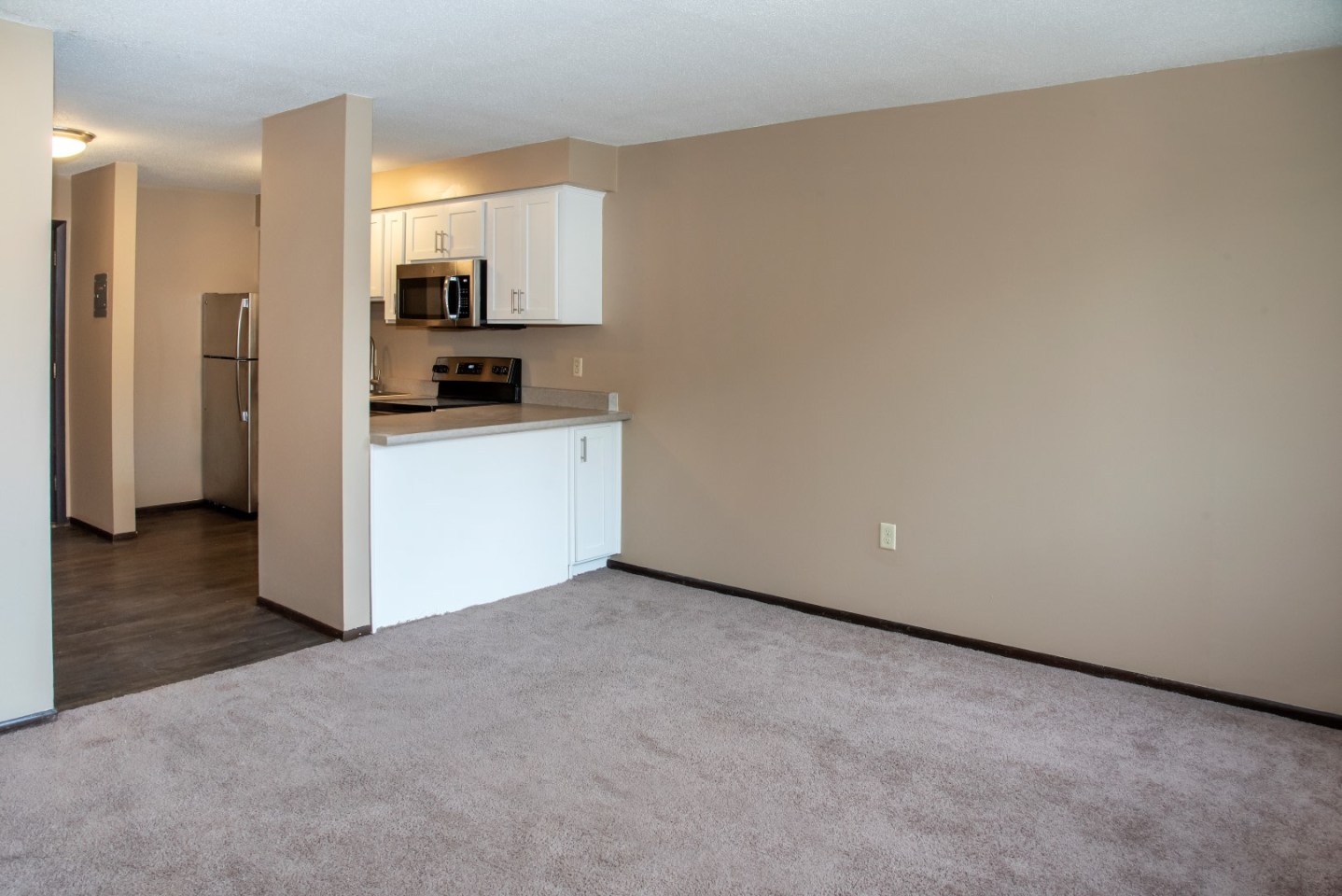 600 10th Ave Apartments Image 17