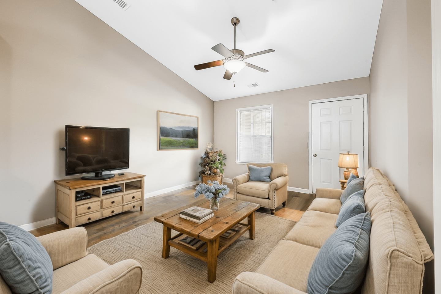 Meadow Creek Townhomes Image 3