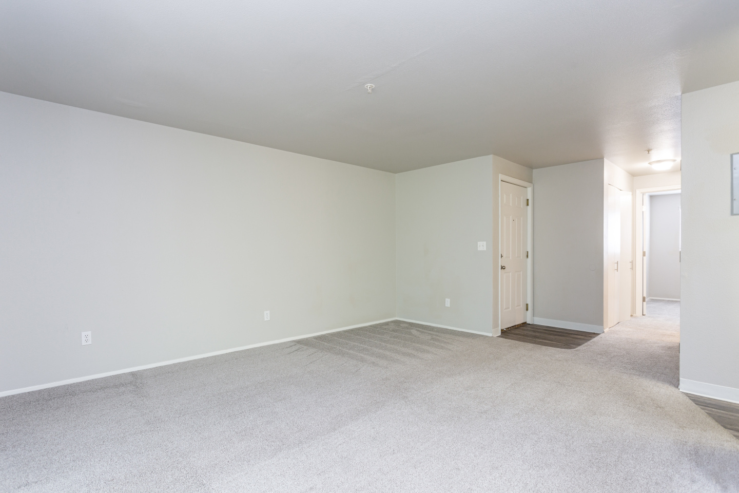 Sitka Heights Image 14
