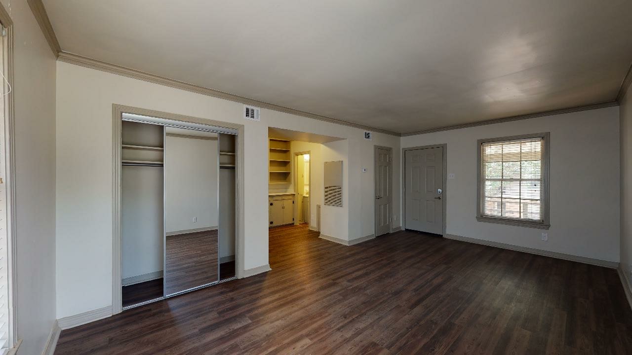 Westside Court Image 33