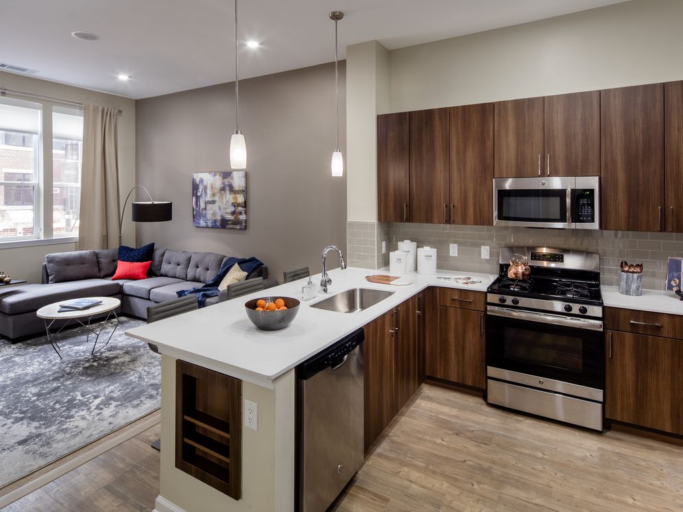 Avalon Maplewood Image 1