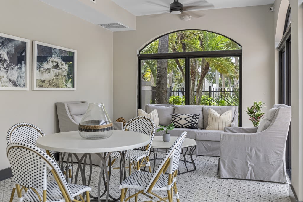Stella Boca Raton Apartments Image 4